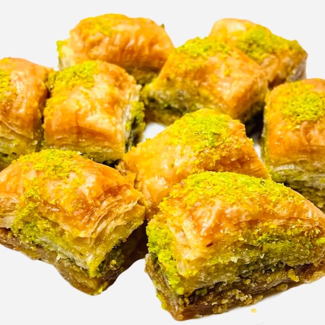Mini Baklava Short.